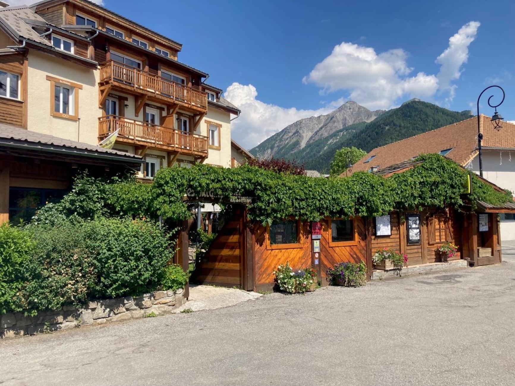 Hotel Les Autanes Spa-Balneotherapie & Restaurant 앤셀 외부 사진