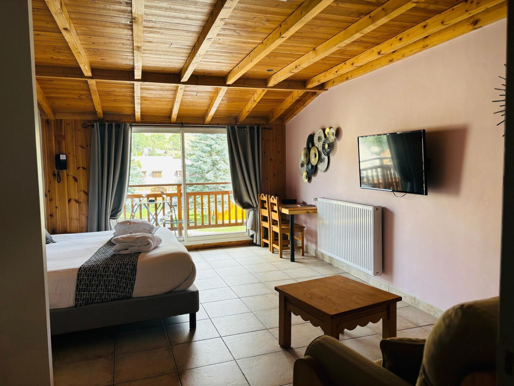 Hotel Les Autanes Spa-Balneotherapie & Restaurant 앤셀 외부 사진